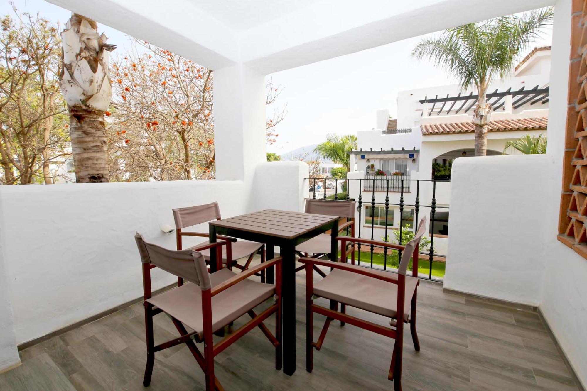 San Pedro Beachside Abril *